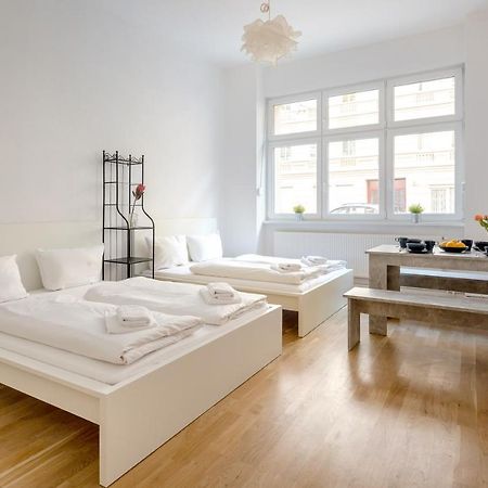 Newton-Appartement Mit 3 Schlafzimmern Berlino Esterno foto