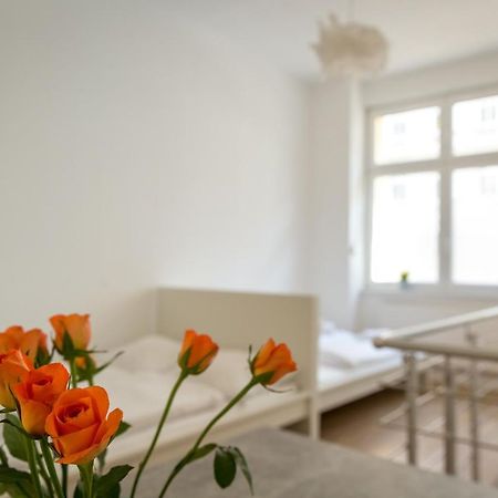 Newton-Appartement Mit 3 Schlafzimmern Berlino Esterno foto