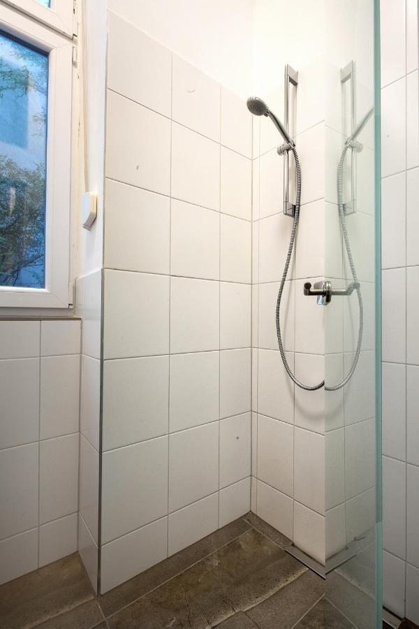 Newton-Appartement Mit 3 Schlafzimmern Berlino Esterno foto