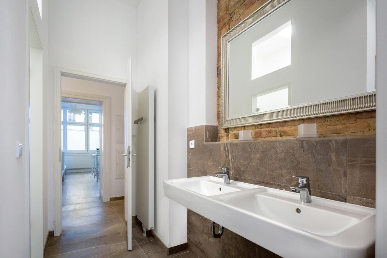 Newton-Appartement Mit 3 Schlafzimmern Berlino Esterno foto