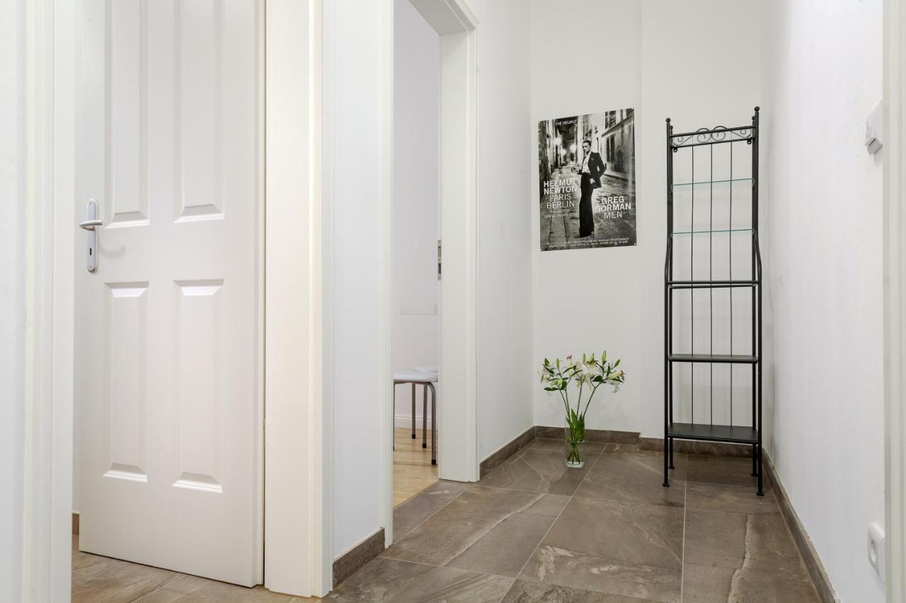 Newton-Appartement Mit 3 Schlafzimmern Berlino Esterno foto