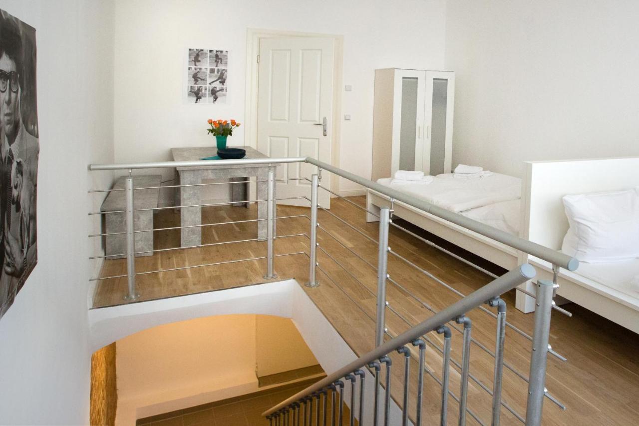 Newton-Appartement Mit 3 Schlafzimmern Berlino Esterno foto